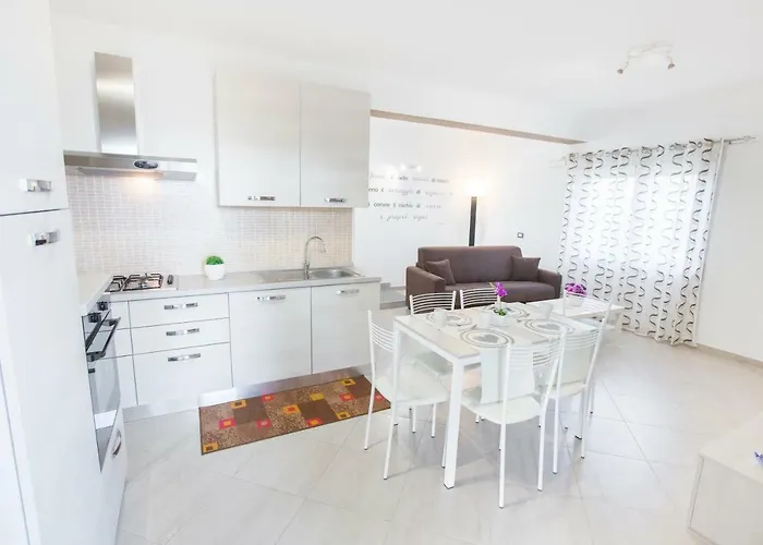 Le Zagare Apartment Lascari